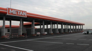 В Узбекистане из-за морозов временно ограничили работу газовых заправок