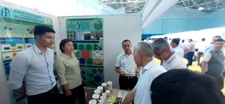 O'zFA Navoiy bo'limi Nukus shahridagi sanoat yarmarkasida ishtirok etdi