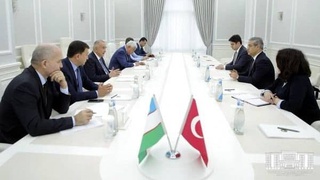 Обсуждены вопросы развития узбекско-турецких отношений