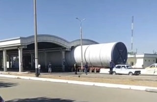 Jizzaxda yuk mashinasi YPX maskaniga tiqilib qolganmi?