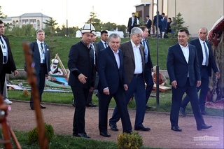 Uzbekistan, Kazakhstan and Kyrgyzstan leaders hold an informal meeting