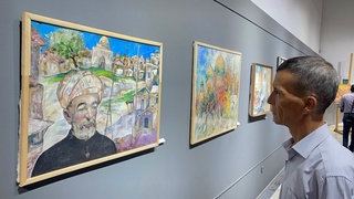  “Eng ulug', eng aziz” ko'rik tanlovi  tasviriy  san'at, foto va dizayn  ishlari yo'nalishi bo'yicha ko'rgazma ish boshladi