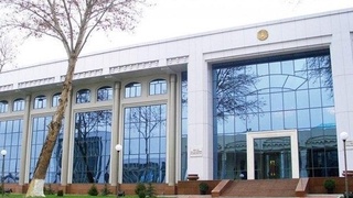 Молия вазирлиги Ўзбекистон қайси ташкилотлардан қарздорлиги ҳақида маълумот берди