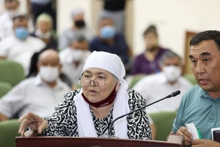 Ҳокимликка даъвогар... ҳоким қабулига келди