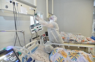 Nodavlat tibbiyot tashkilotlarida virusga chalinganlarni davolash muddati 2022-yilning 1-yanvarigacha uzaytirildi