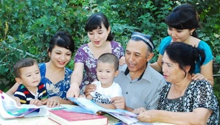 Diqqat, yangi tanlov! Kitobxon oilaga “Spark” nasib etadi