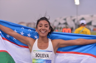 Фарида Солиева Осиё чемпионати кумуш медали совриндори