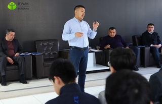 «UZINFOCOM» Ягона интегратори мутахассислари Фарғонада ёшлари билан учрашди