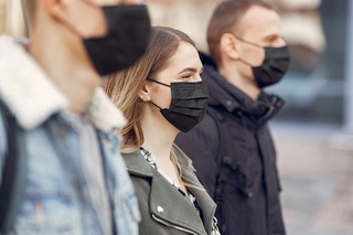 Кимларнинг коронавирусга чалиниш хавфи энг паст?