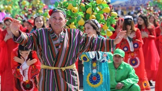 Navroʻz bayrami umumxalq sayillari shaklida oʻtkaziladi