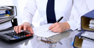 Алимент ва коммунал тўловларини ўзлаштирган собиқ ҳисобчининг кирдикорлари фош бўлди