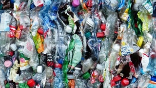 Plastik chiqindilarni neftga aylantiriladi