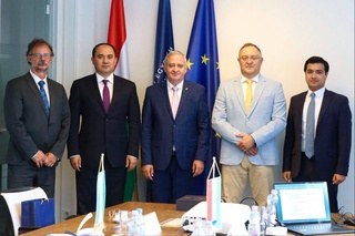 Ежегодно 50 студентов из Узбекистана будут обучаться в Обудском университете Венгрии