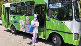 Вакцинация с доставкой: медики с прививкой выезжают на дом и на производство