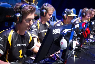 МОК объявил о проведении первой в истории Олимпиады по киберспорту в 2025 году