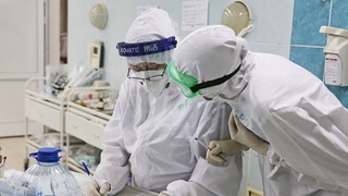 Названы люди, уязвимые к заражению сразу двумя штаммами коронавируса