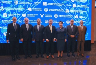 Танзила Нарбаева обсудила развитие сотрудничества с делегацией штата Юта США