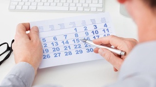 Жалақы алу мерзімі мерекеге дұрыс келсе, жалақыны қашан төлеу керек?