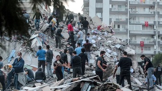 Туркиянинг Измир шаҳрида қидирув-қутқарув ишлари давом этмоқда