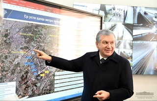 President gets acquainted with the roadside infrastructure