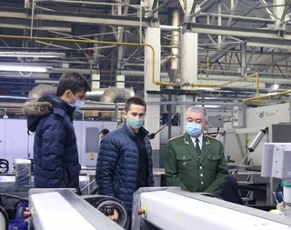 Божхона масъул ходими тадбиркор муаммоларини ўрганди