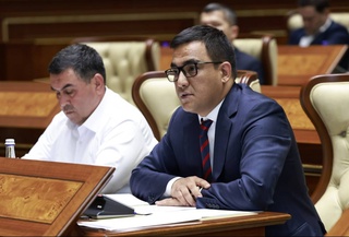 В Сенате обсудили состояние работы по развитию предпринимательства и улучшению экологической ситуации в Ташкенте