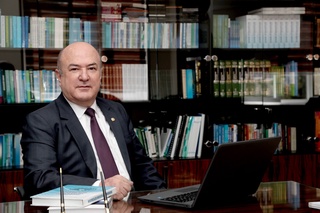 Ilmga bagʻishlangan sharafli umr