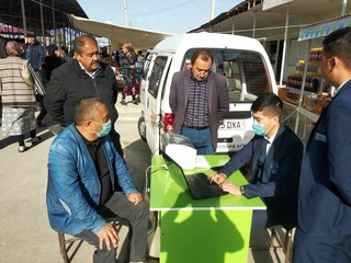 Бозорларда сайёр давлат хизматлари кўрсатилмоқда