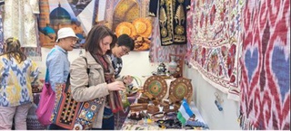 Ўзбекистон ҳунармандчилик маҳсулотлари ва миллий таомлари Деҳлида намойиш этилди