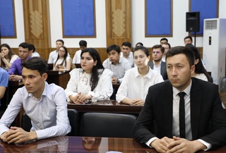 Талабаларга ишга қабул қилиш тартиблари тушунтирилди