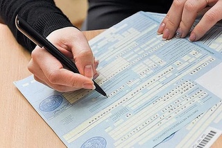 Ходимни мунтазам “касаллик варақаси”да бўлиши учун ишдан бўшатиш мумкинми?