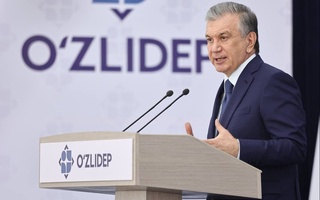 Муаллимнинг маошини 1000 долларга етказмагунча тўхтамайман – Шавкат Мирзиёев