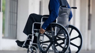 Ish beruvchi va nogironligi bo‘lgan xodimlari o‘rtasidagi munosabatlar tartibga solindi