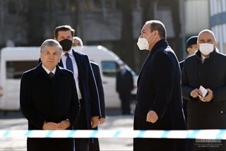 President gets acquainted with construction activities in Tashkent