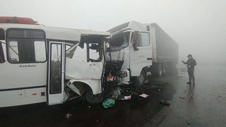 Andijon – O'sh yo'lida avtobus va fura to'qnashib ketdi