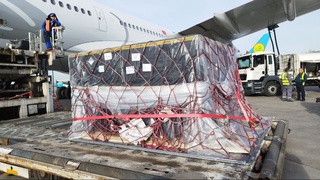 Ўзбекистонга 900 минг дозага яқин Pfizer вакцинаси олиб келинди