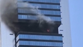 В Мадриде из-за взрыва эвакуировали людей из небоскреба