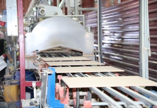 Ангренда керамик маҳсулотлар ишлаб чиқарадиган яна бир йирик корхона ишга тушди