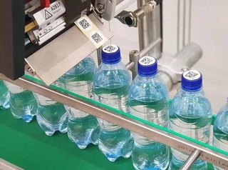 В Узбекистане продлен срок введения обязательной цифровой маркировки воды и напитков