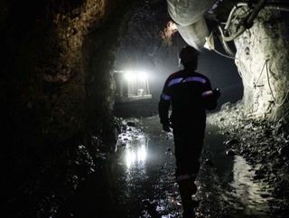 Навоийда кондаги портлашда экскаватор ҳайдовчиси вафот этди