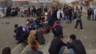 “Жибек Жоли – Ғишт Кўприк” чегара постида йиғилган Ўзбекистон фуқаролари муаммолари тез орада ҳал қилинади