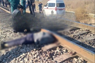 “Қўнғирот-Тошкент” йўналишидаги йўловчи поезди 44 ёшли фуқарони босиб кетди