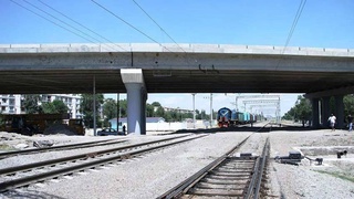 Пойтахтимизда яна бир янги йўл ўтказгич қурилиши якунланмоқда