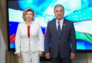 Дар Сенат бо Ваколатдори ҳуқуқи инсон дар Федератсияи Русия вохӯрӣ баргузор шуд