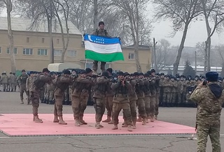 Чирчиқ шаҳрида Ватан ҳимоячилари эъзозланди