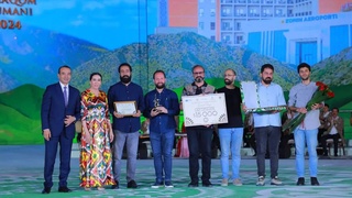 Эрон ҷоизаи аслии Анҷумани II байналмилалии санъати мақомро гирифт