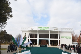 Талимаржон янада обод гўшага айланди