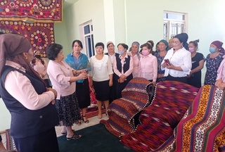 Деҳқонободнинг қўли гул аёллари