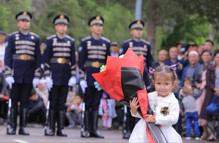 Harbiy xizmatchilarga Prezident sovgʻasi tantanali ravishda topshirildi
