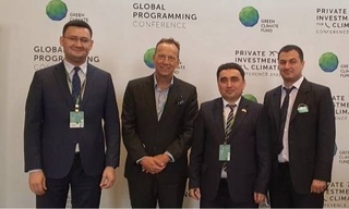 В рамках работы Глобальной конференции Зеленого климатического фонда по программному диалогу обсуждены вопросы сотрудничества в сфере защиты окружающей среды и адаптации к изменению климата